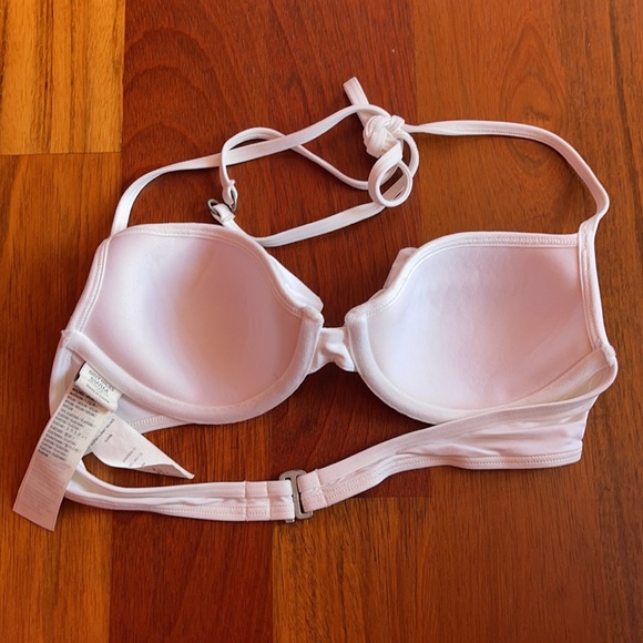 Gilly Hicks white bikini top - Picture 3 of 4